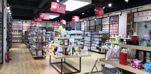 县城开家义乌小百货店赚钱吗?